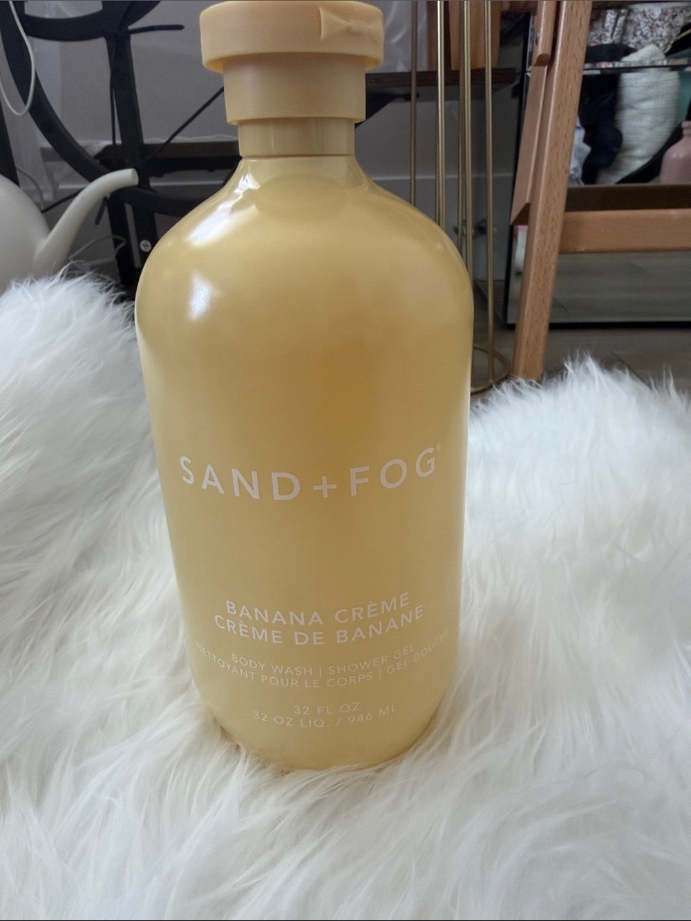 Sand + Fog Banana Crème Body Wash - Cream Yellow